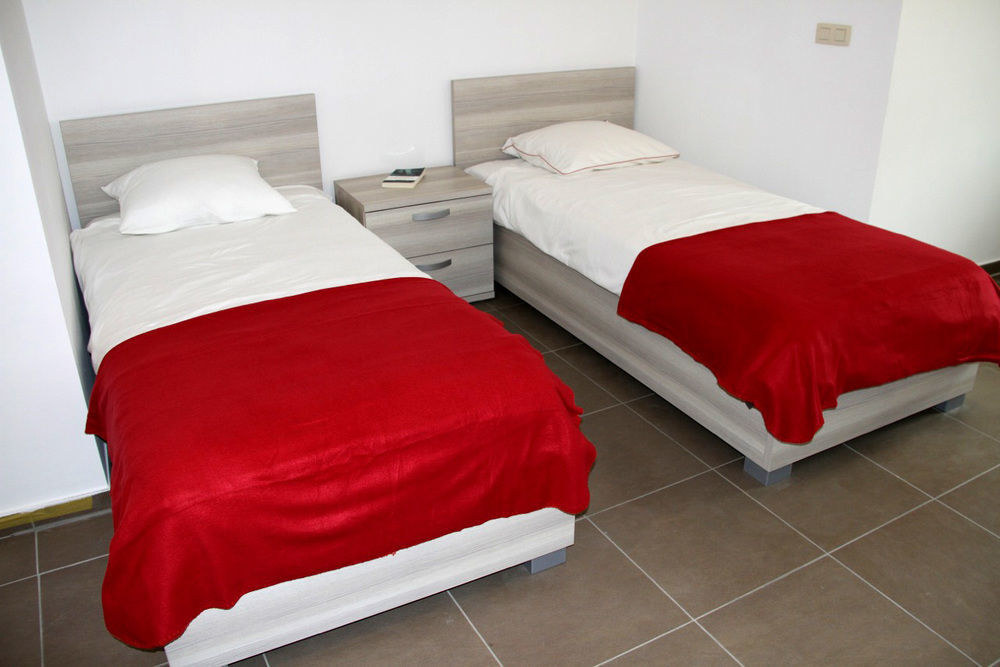 Roxi 2* Gent